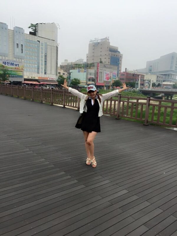 Lisa_Thai - Image 2