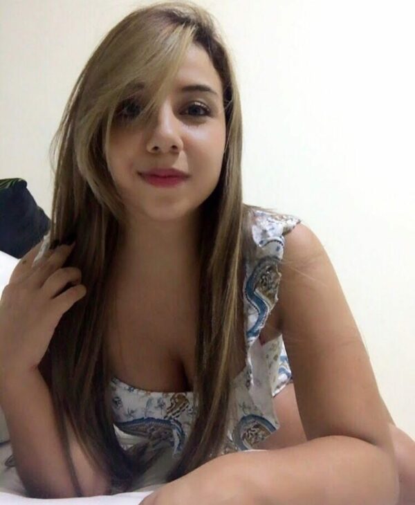 Selina - Image 4