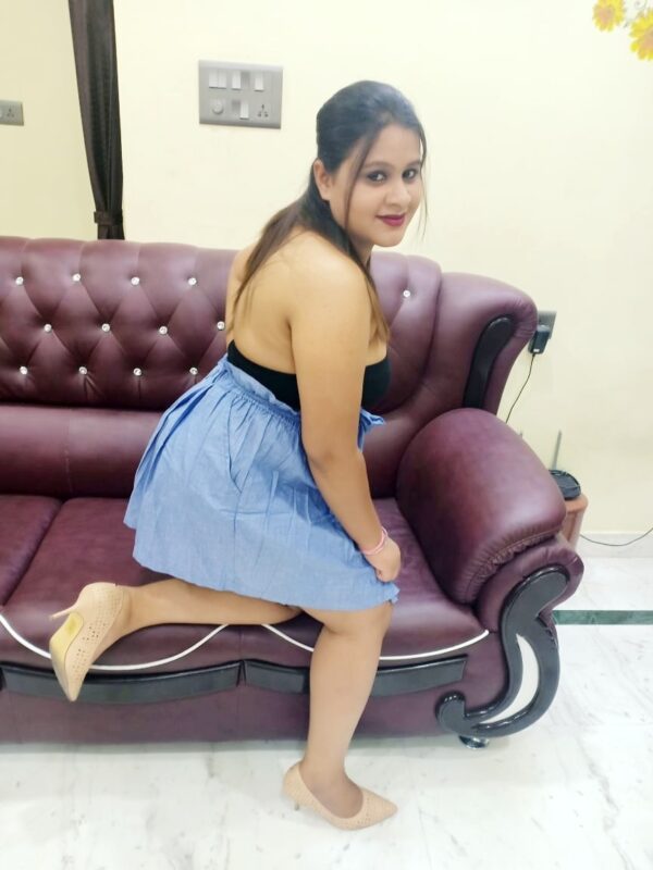 Rina escort service in Dubai - Image 2