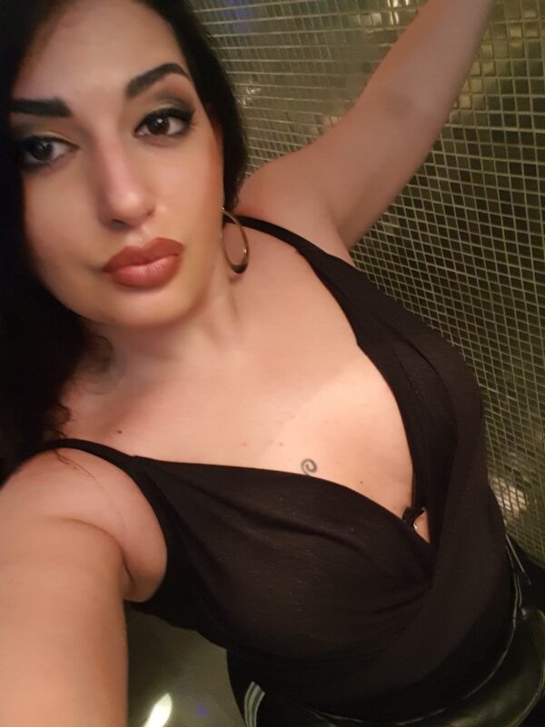 Alina 50143674
