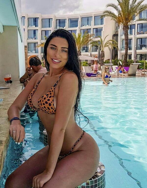 Camila - Image 2