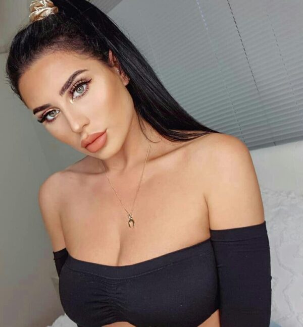 Camila - Image 4