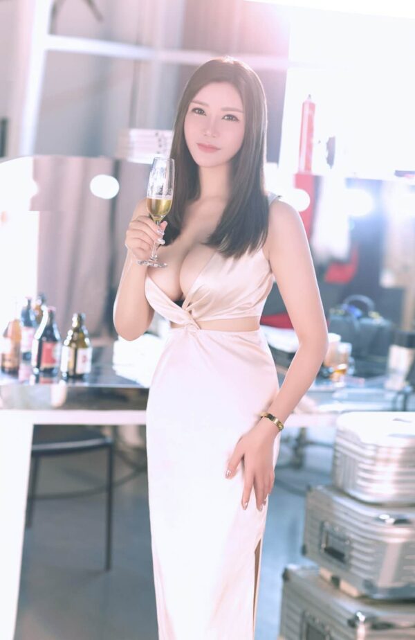 Sexy Asain Woman