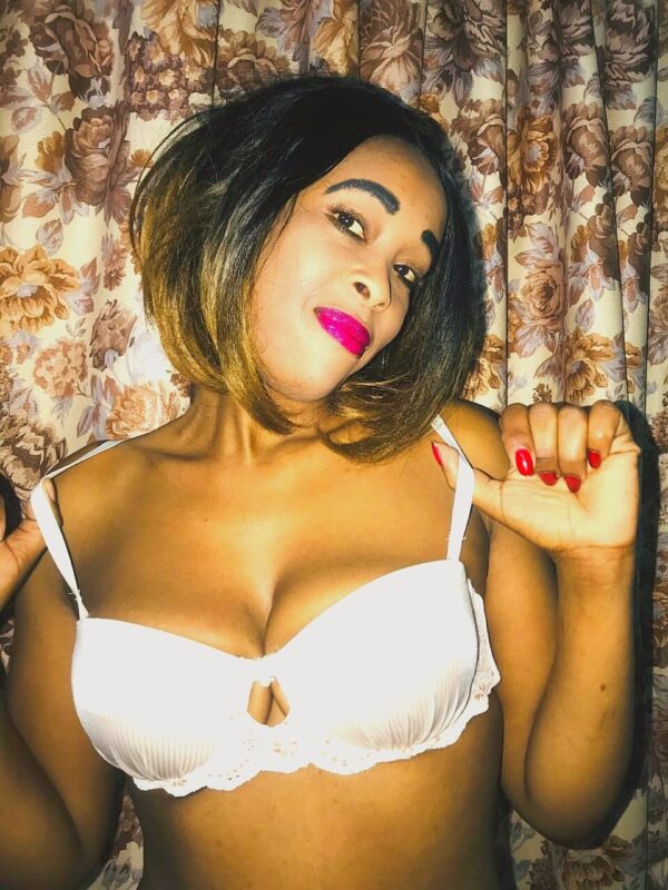 KellyBee - Image 2