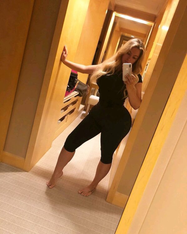 Tiffany - Whatsapp +1 786 318 1059