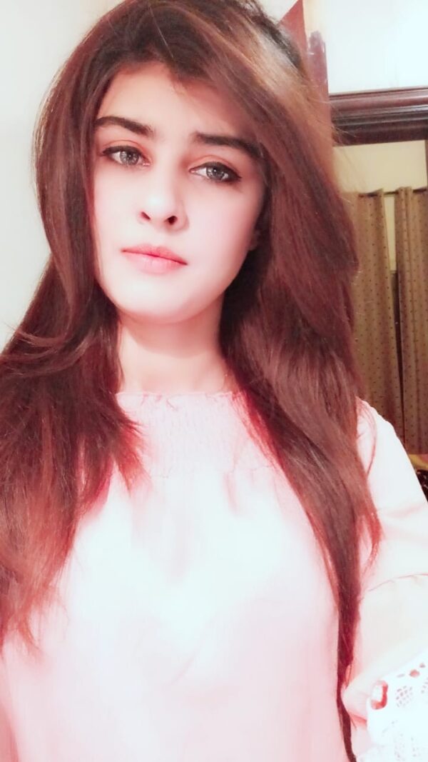 Sana Khan - Image 4
