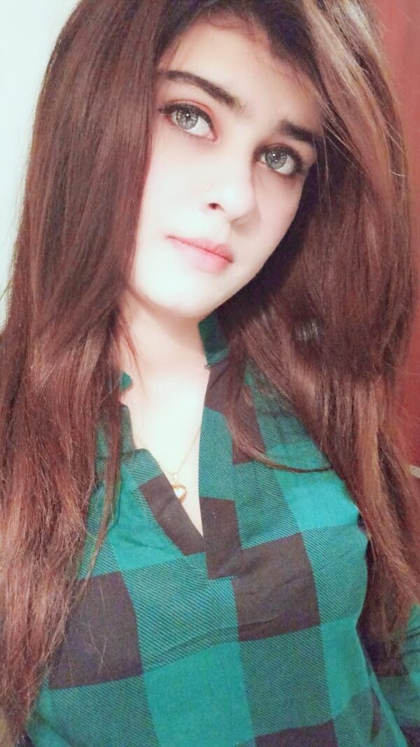 Sana Khan - Image 5