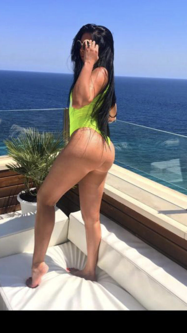 Amazing Ass Irina - Image 2