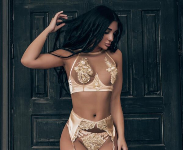Alina - Image 2