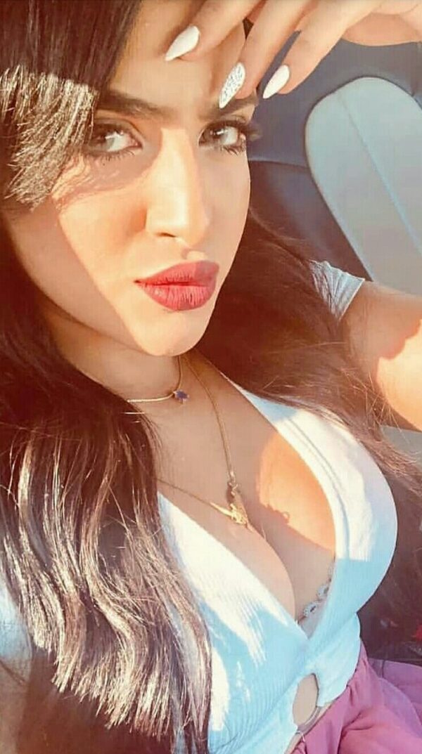 ARAB GIRLS - Image 3