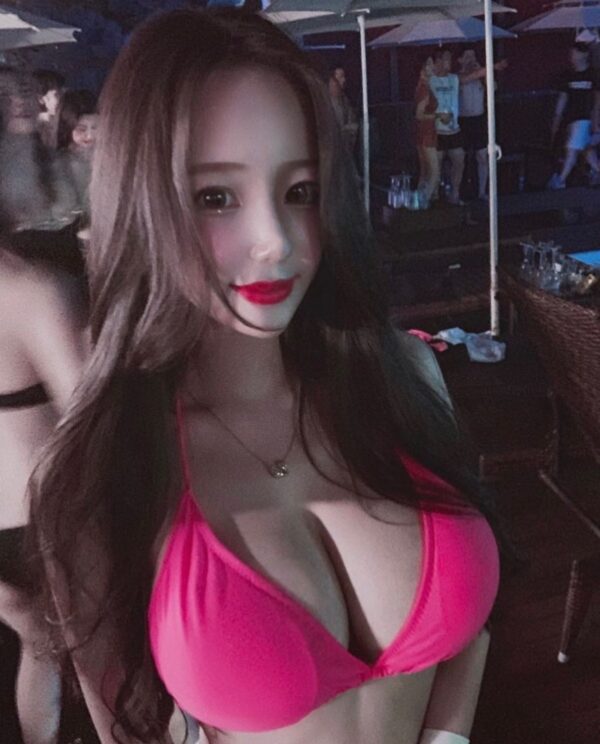 Sexy Korean Alisha - Image 4