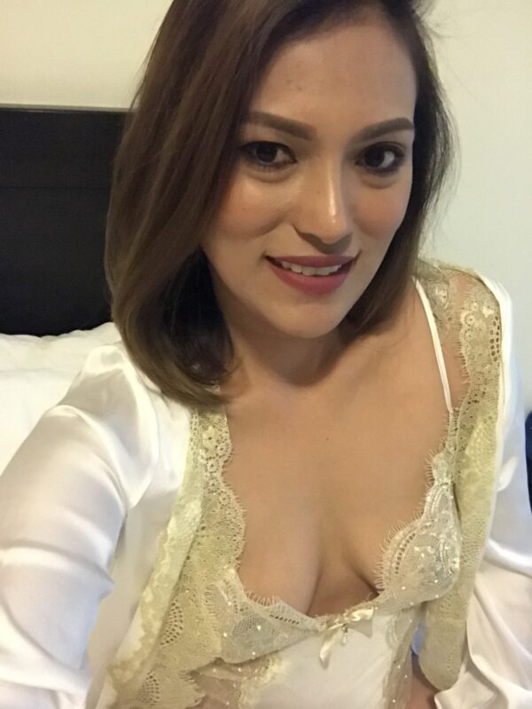 HOT FILIPINA BABE - Image 3