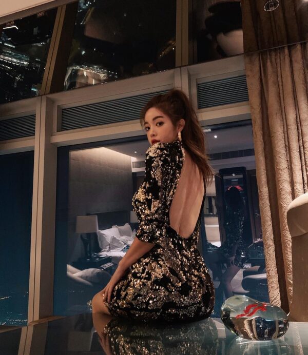 Pretty Wow Japanese Girl - Image 5