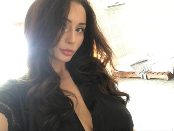 Tina - Image 2