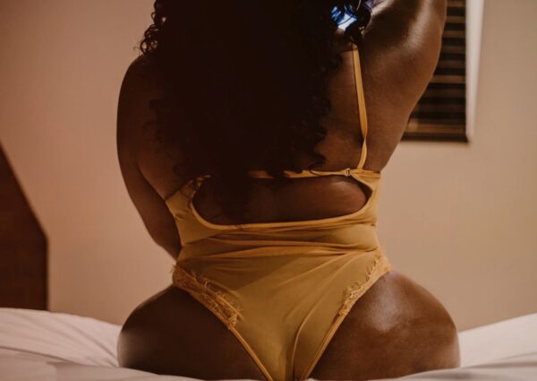 Olivia Valentina - Ebony BBW Escor