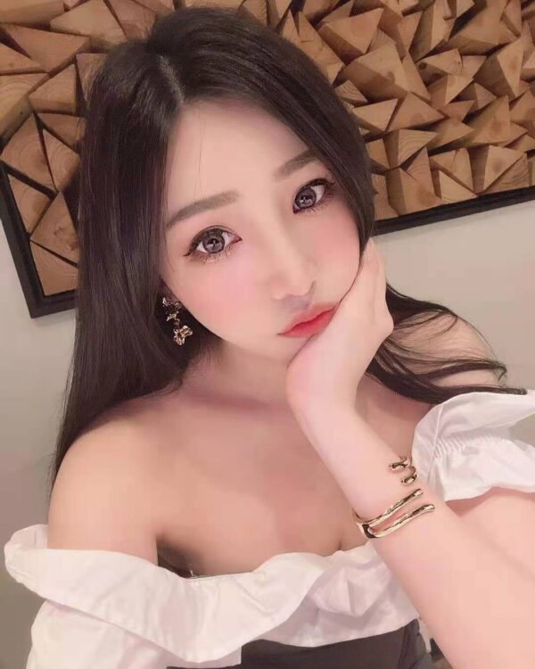 Nuru massage