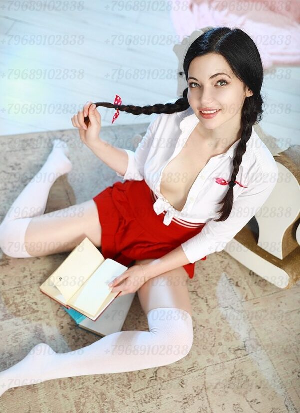 Lolita ONLY 18 y o