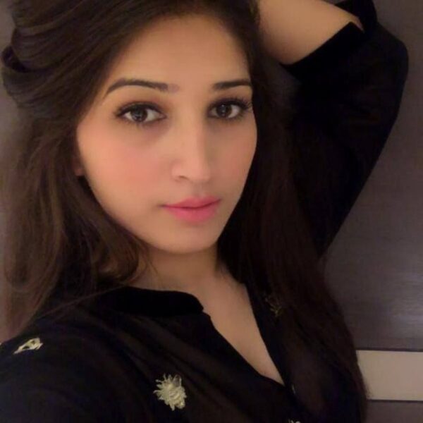 Minahil Student - Image 2