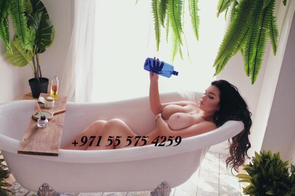 BRAZILIAN SUPER HOT LATINA - Image 5