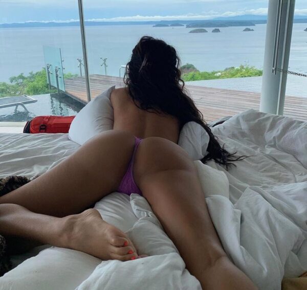 Sexy Nicole - Image 2