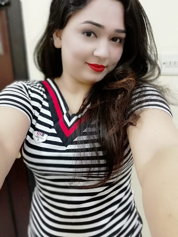 Shazia - Image 4