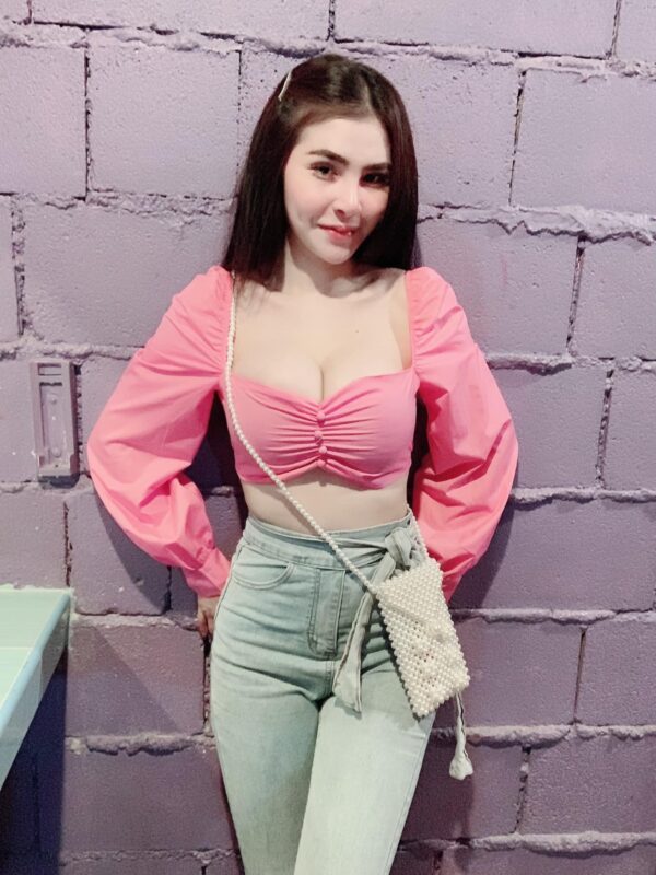 Real Sexy Girl Leila - Image 2