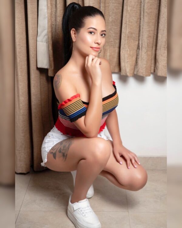 BELLA new sexy latina - Image 5