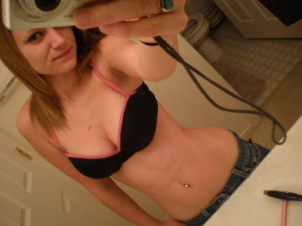 GIRL NEXT DOOR Hot Independent Esc
