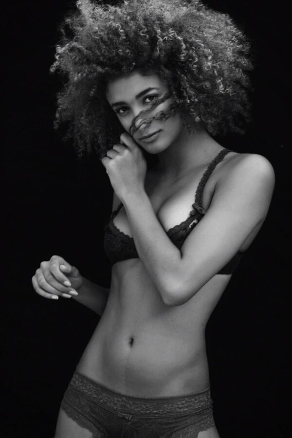 Camila Italian Fashion Model - Image 3