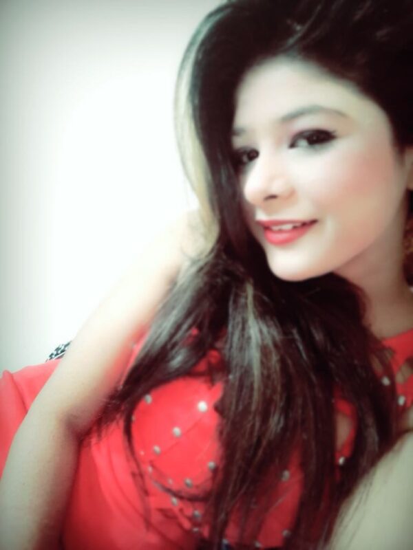 Model Manahil Noor - Image 4