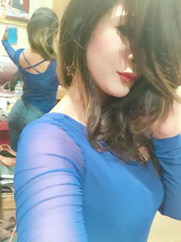 Model Manahil Noor - Image 2