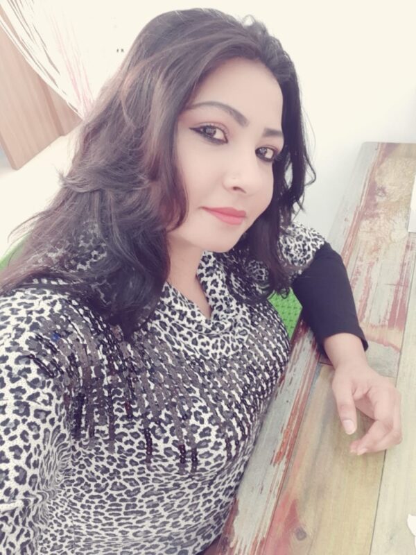 Shazia - Image 5