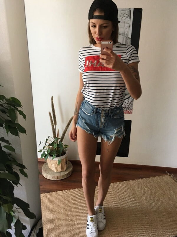 NICOLE - Image 2