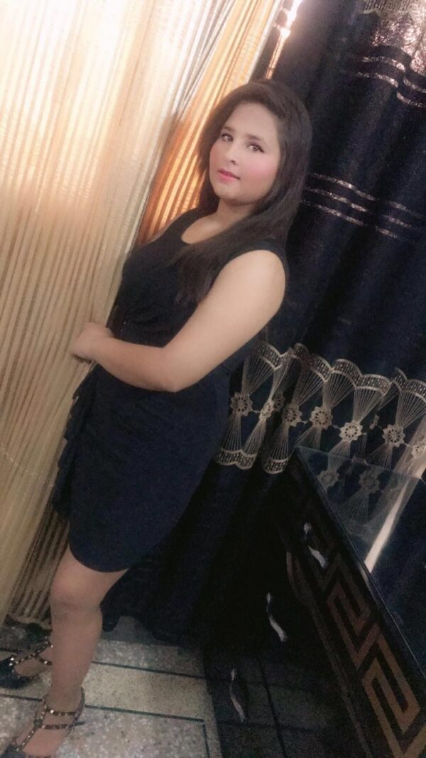 Teenage Escort Muscat - Image 3