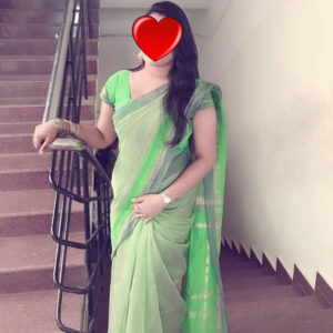 MALAYALI WORKING LADY
