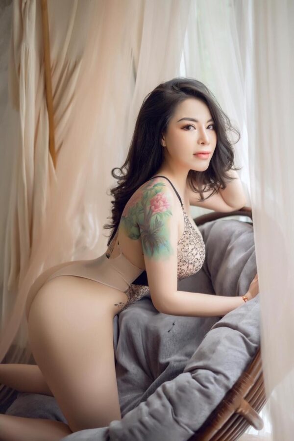 Candy Sweet Lady
