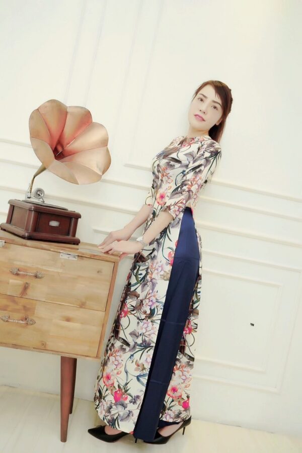 Sasa Real Photo - Image 2