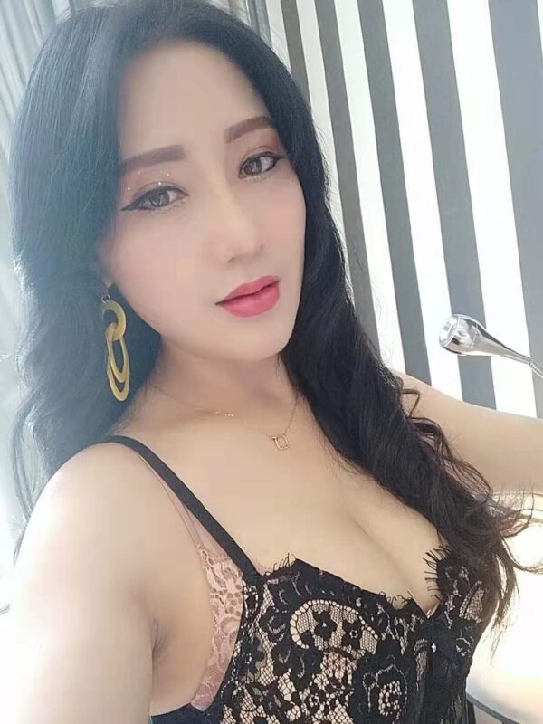 MIYA REAL PICTURE