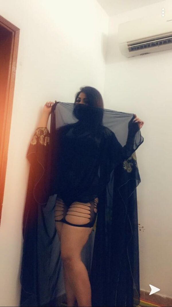 Zahra Anal - Image 2