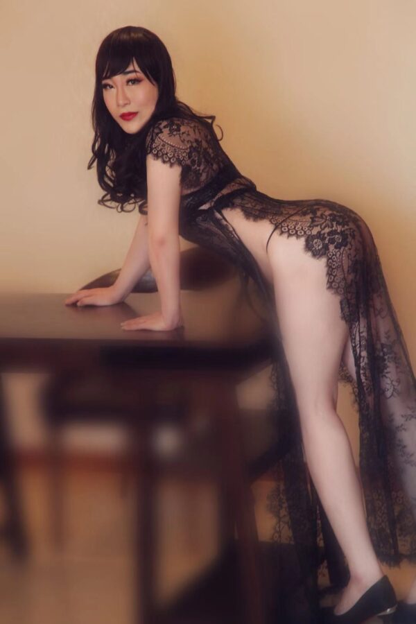 Jennifer - Image 3