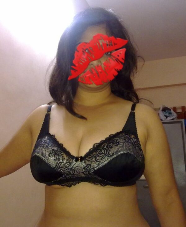 NEW INDIAN AND TAMIL GIRLS92648580