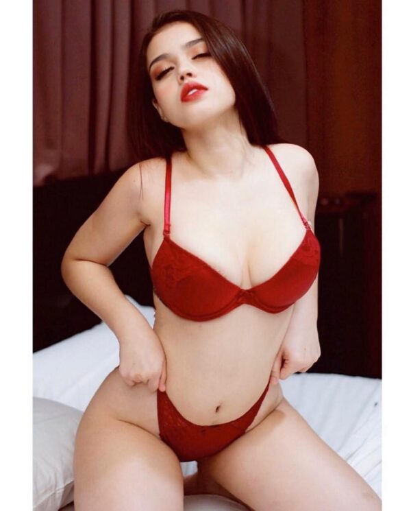 Karina - Image 3