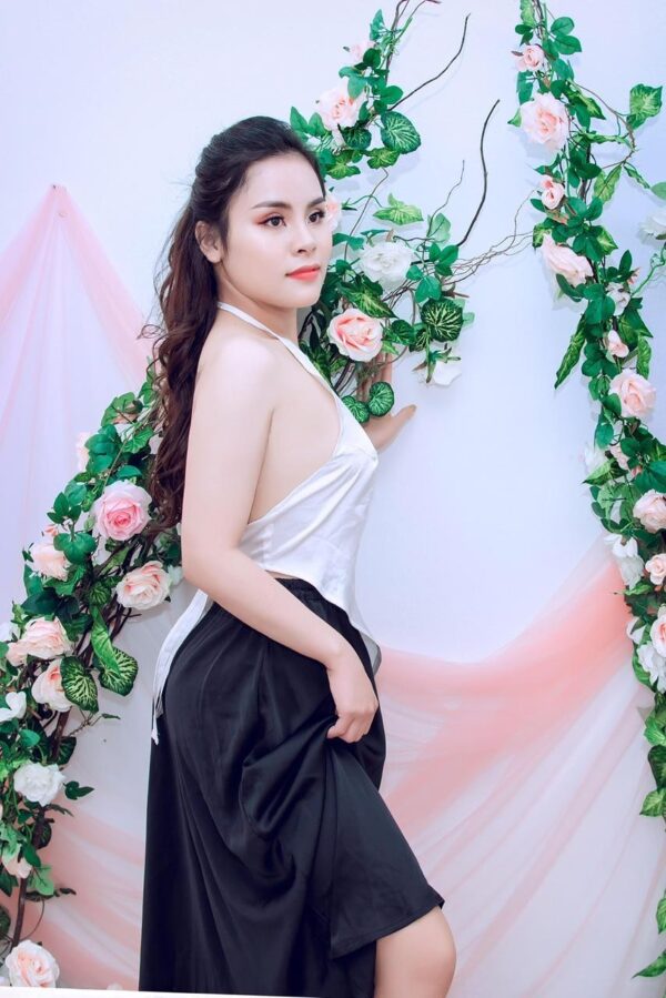 SEXY ESCORT GIRL - Image 4