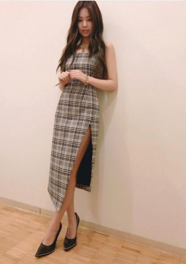 Jennie - Image 3