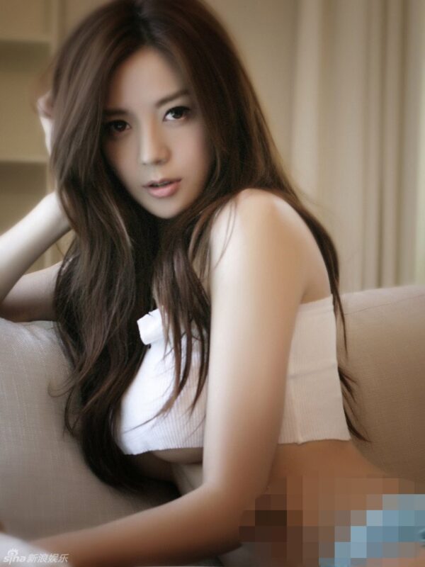 Sweet And Sexy Helen - Image 4