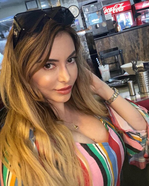 Samantha50 - Image 2