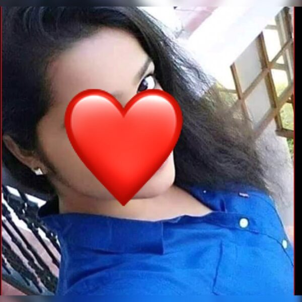 VEENA KERALA Sexy - Image 4