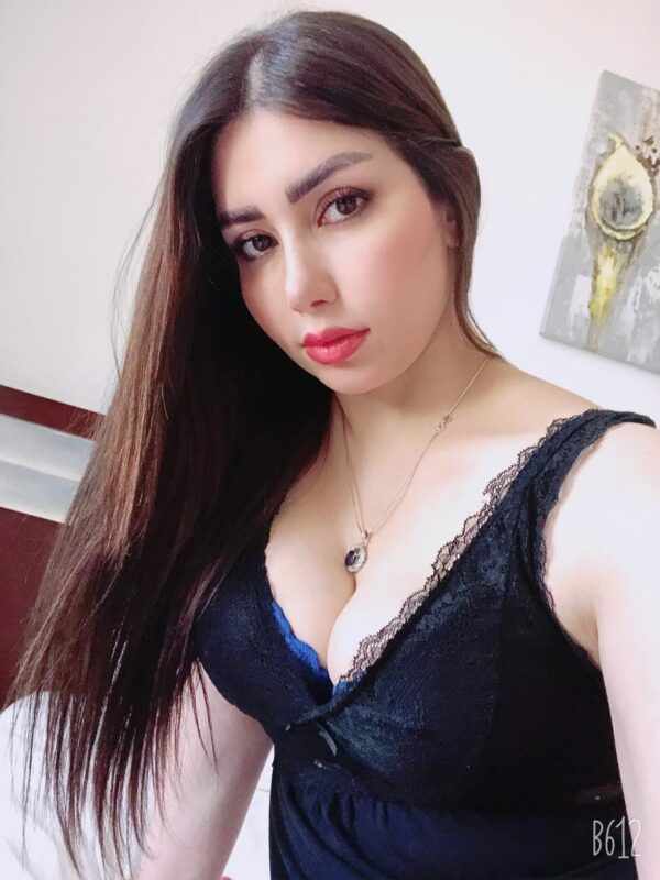 Reya From Iraq - Image 4