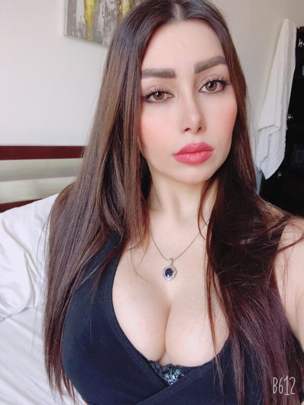 Reya From Iraq - Image 2