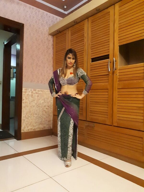 Mahnoor25 - Image 3